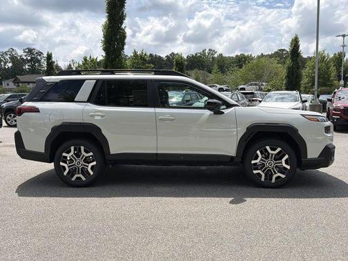 Crystal White Pearl 2026 Subaru Outback Touring XT