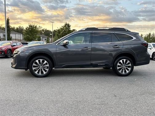 2023 Subaru Outback Touring XT