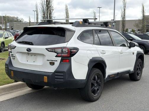 Crystal White Pearl 2023 Subaru Outback Wilderness