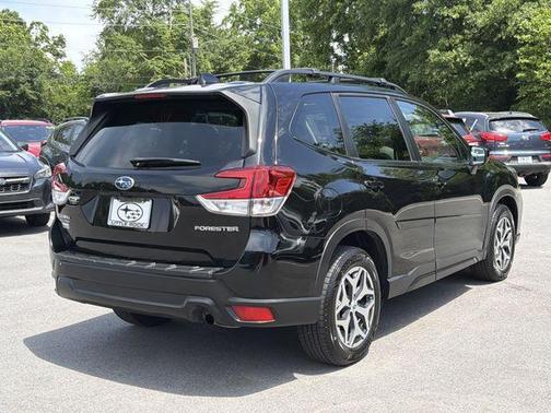 Crystal Black Silica 2021 Subaru Forester Premium
