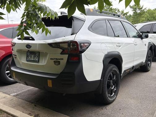 Crystal White Pearl 2025 Subaru Outback Wilderness