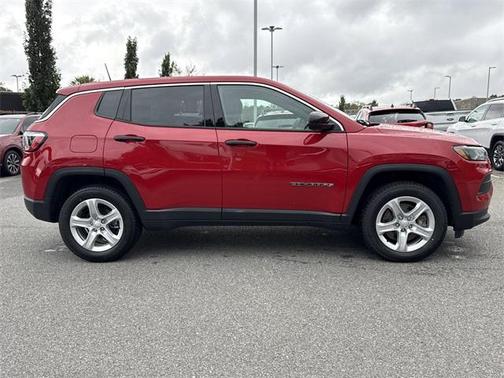 2023 Jeep Compass Sport