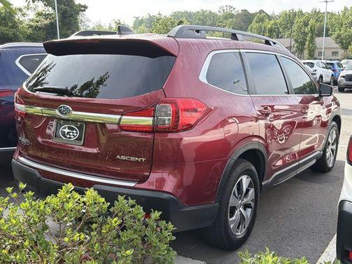 Crimson Red Pearl 2022 Subaru Ascent Premium 7-Passenger