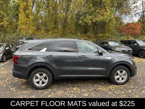 2023 Kia Sorento LX