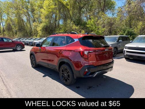 Mars Orange 2024 Kia Seltos X-Line