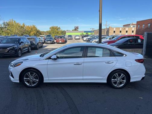 2018 Hyundai SONATA SEL