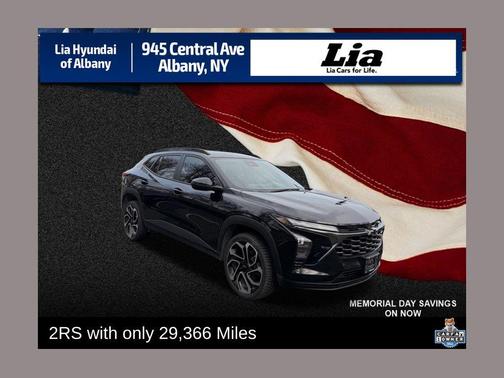 Mosaic Black Metallic 2025 Chevrolet Trax FWD 2RS