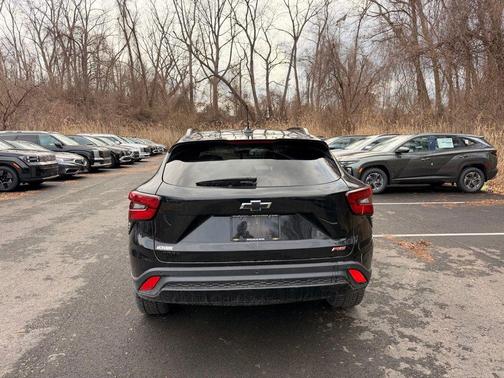 2025 Chevrolet Trax FWD 2RS