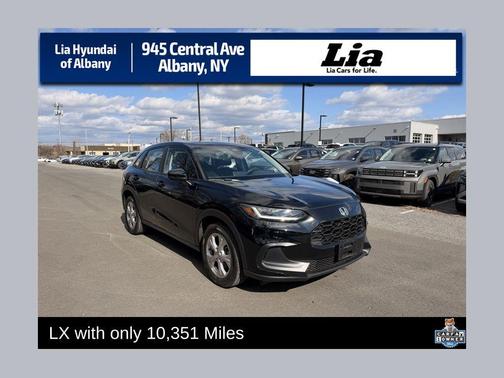 Crystal Black Pearl 2025 Honda HR-V LX