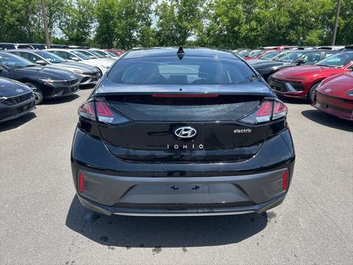 2021 Hyundai IONIQ EV SE