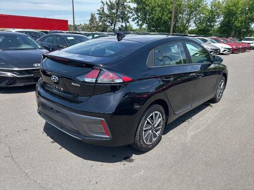 2021 Hyundai IONIQ EV SE