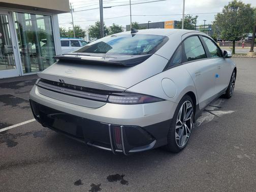 2023 Hyundai IONIQ 6 SEL