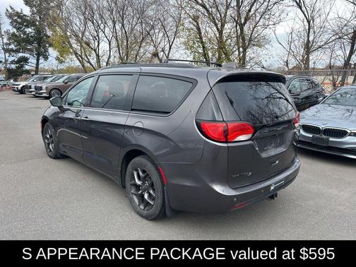 2018 Chrysler Pacifica Touring-L Plus