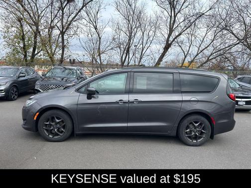 2018 Chrysler Pacifica Touring-L Plus