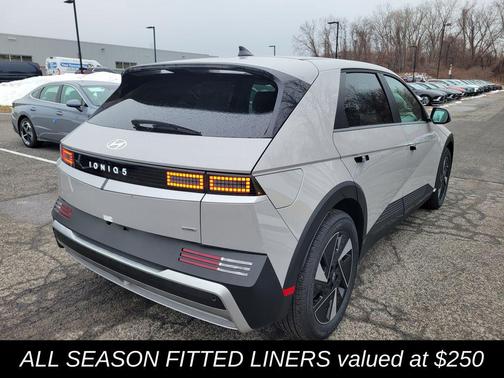 2026 Hyundai IONIQ 5 SE