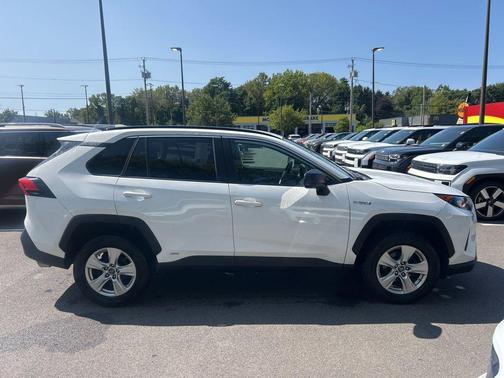 2020 Toyota RAV4 Hybrid LE