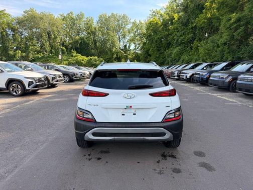 Lunar White 2023 Hyundai KONA SEL