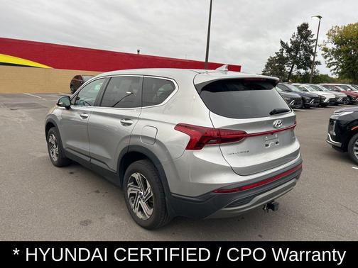 2022 Hyundai SANTA FE SE