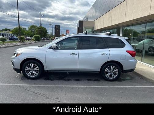 2019 Nissan Pathfinder SL