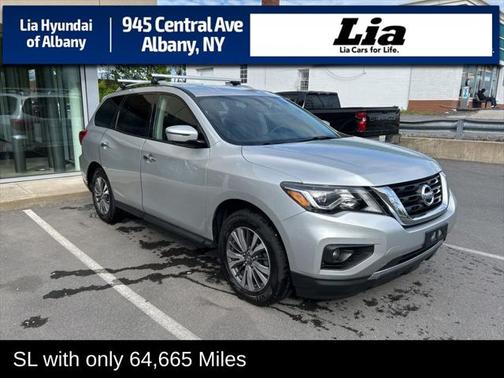 2019 Nissan Pathfinder SL