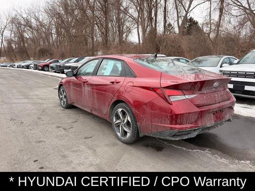 2023 Hyundai ELANTRA SEL