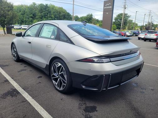 2023 Hyundai IONIQ 6 SEL