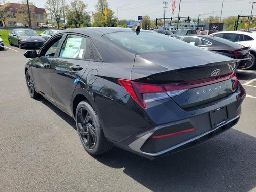 Abyss Black 2026 Hyundai ELANTRA Sport