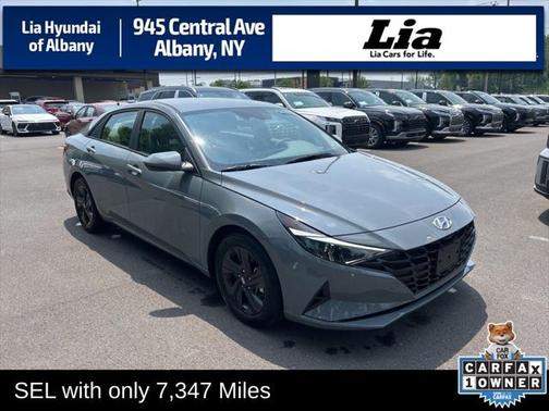 2022 Hyundai ELANTRA SEL