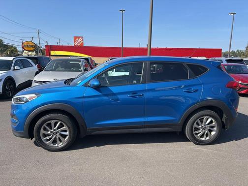2018 Hyundai TUCSON SE