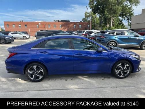 2023 Hyundai ELANTRA Limited