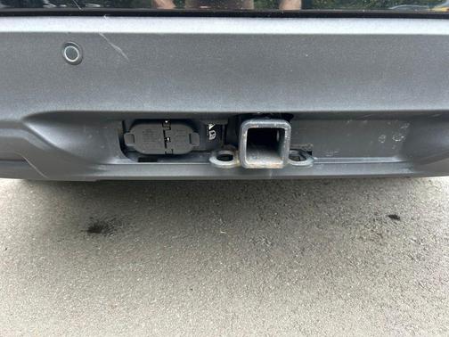 Agate Black Metallic 2025 Ford Explorer Active