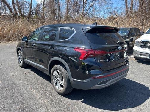 2021 Hyundai SANTA FE SE