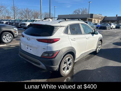 2022 Hyundai KONA SEL