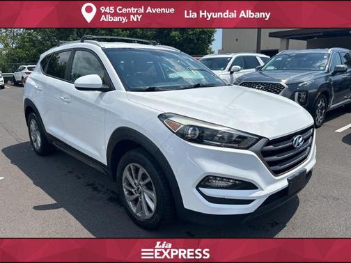 2016 Hyundai TUCSON SE