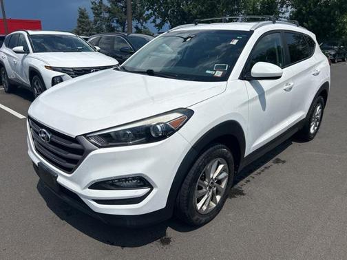 2016 Hyundai TUCSON SE