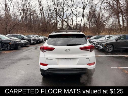 2016 Hyundai TUCSON SE