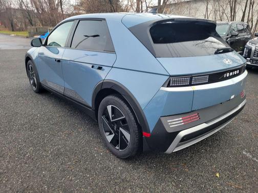 2026 Hyundai IONIQ 5 SE Standard Range