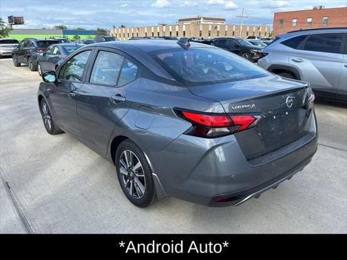 2021 Nissan Versa 1.6 SV