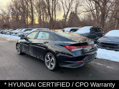 2023 Hyundai ELANTRA SEL