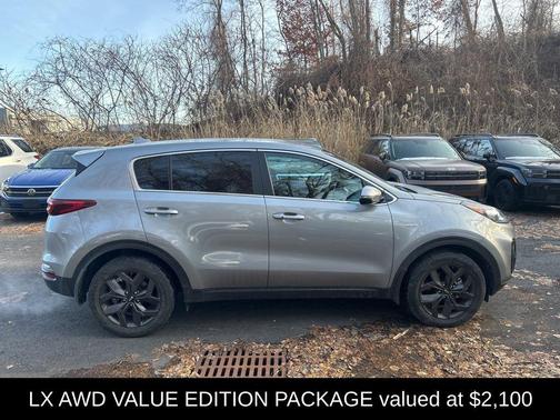 2022 Kia Sportage LX