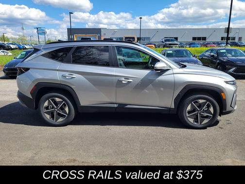 Shimmering Silver 2026 Hyundai TUCSON SEL Premium