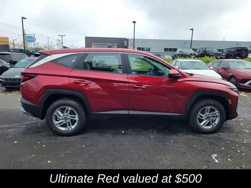 2026 Hyundai TUCSON SE