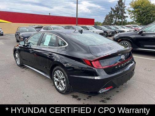 2022 Hyundai SONATA SEL