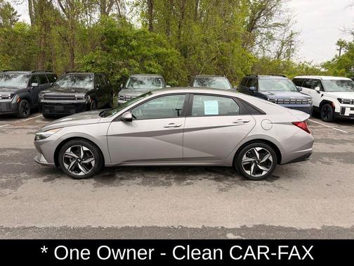Fluid Metal 2023 Hyundai ELANTRA SEL