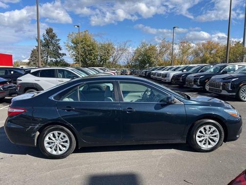 2017 Toyota Camry Hybrid LE