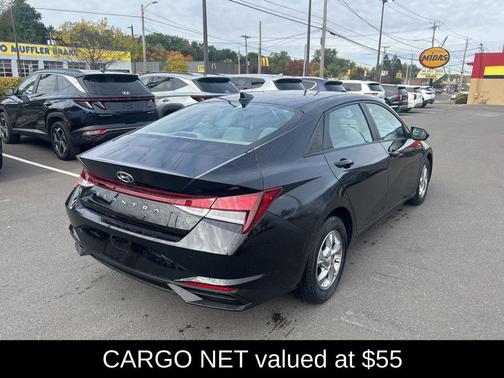 2021 Hyundai ELANTRA SE