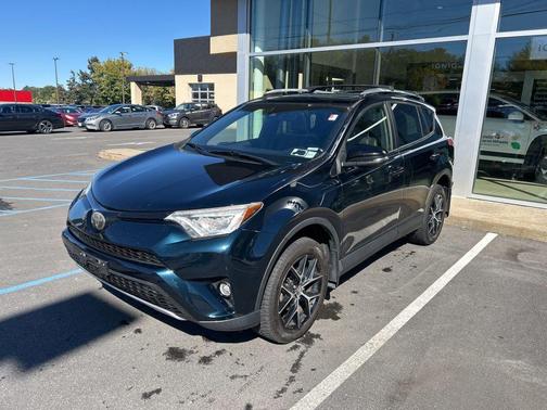 2018 Toyota RAV4 SE
