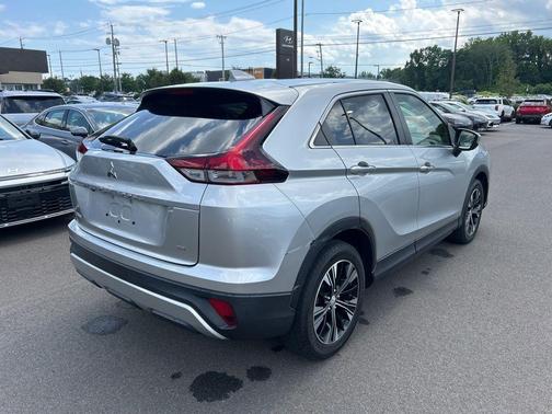 2022 Mitsubishi Eclipse Cross SE