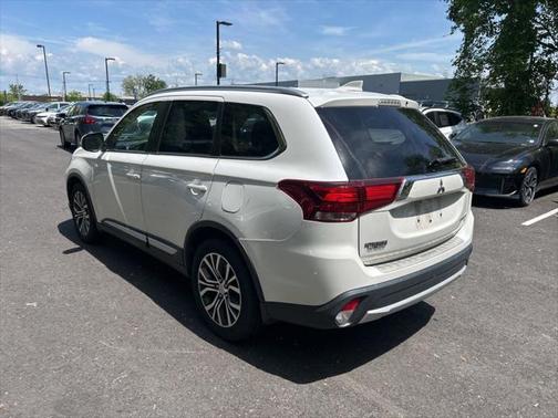 2017 Mitsubishi Outlander SEL