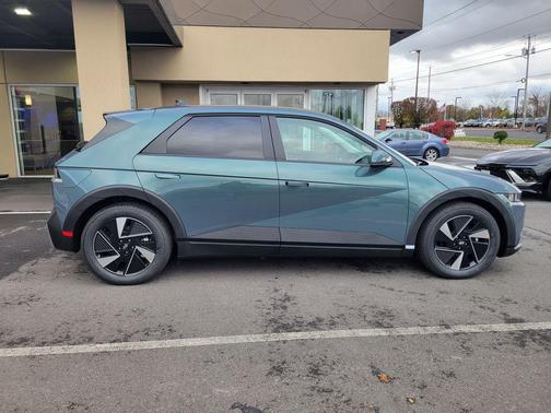 2026 Hyundai IONIQ 5 SE